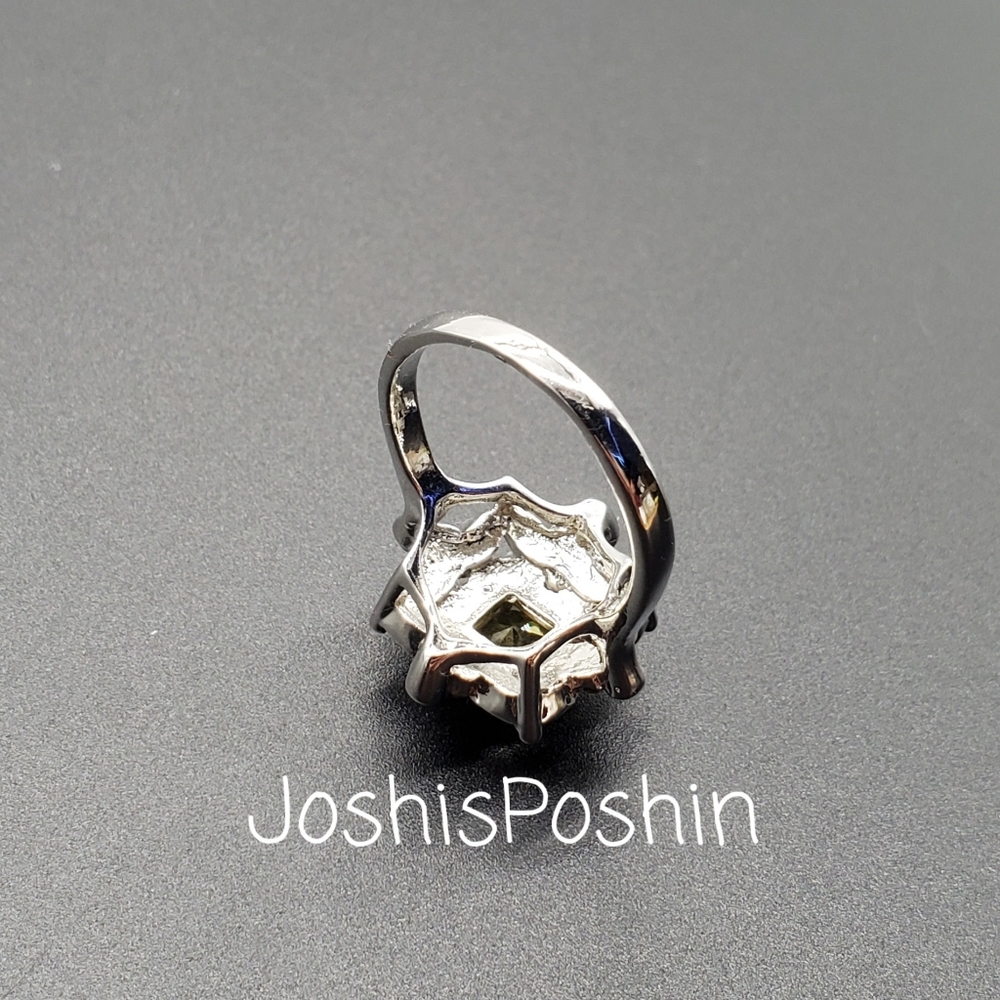 Silver yellow citrine flower shape ring - Picture 8 of 13